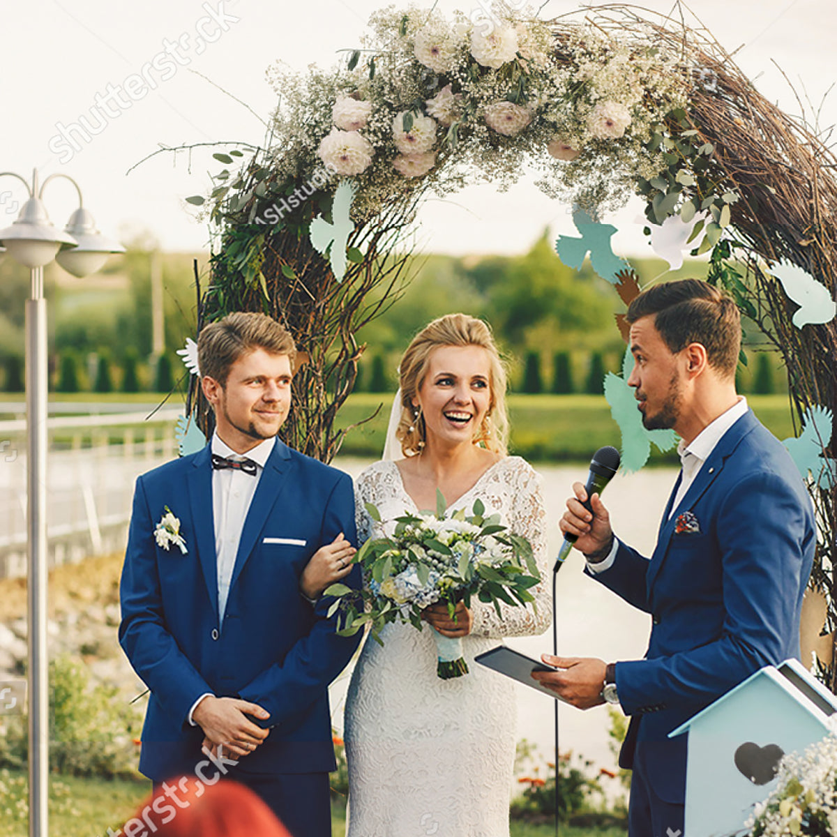 FIFINE K6 dynamic cardioid handheld microphone with XLR to 1/4-inch cable